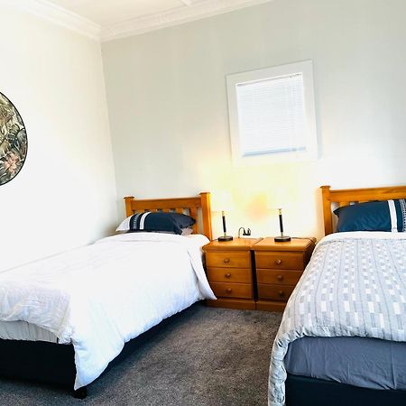 Holiday Home Close To Beach Private Parking ダニーデン エクステリア 写真